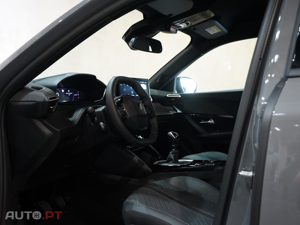 Peugeot 2008 1.2 PureTech Allure