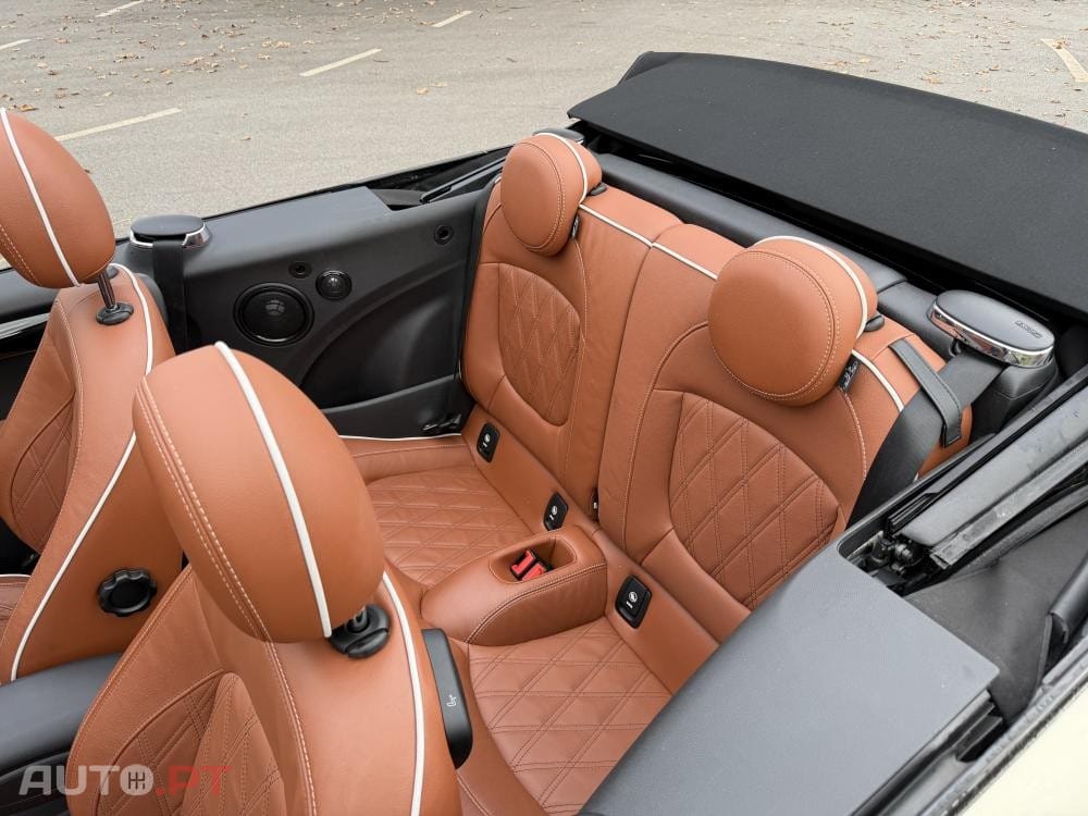 MINI Cabrio John Cooper Works Premium P. JCW Plus