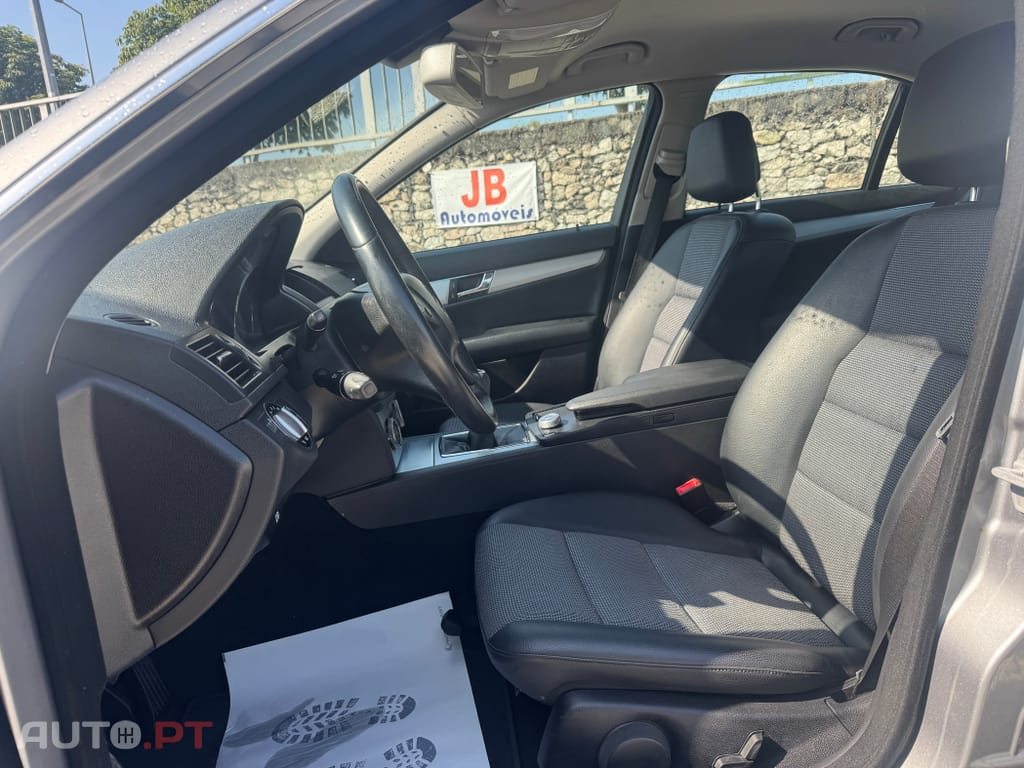 Mercedes-Benz C 220 CDi Avantgarde BlueEfficiency