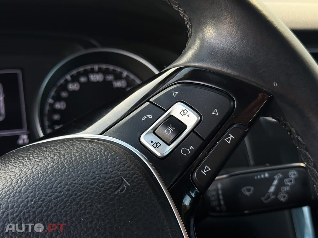 Volkswagen Golf 1.0 TSI Confortline