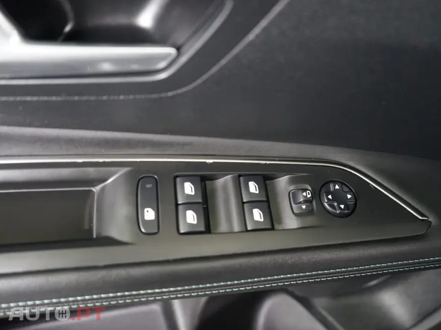 Peugeot 5008 1.2 PureTech Allure Pack