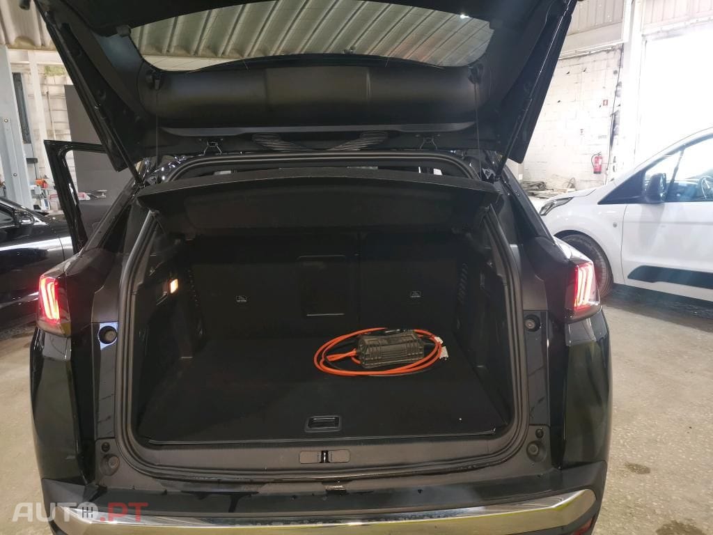 Peugeot 3008 1.6 Hybrid GT e-EAT8