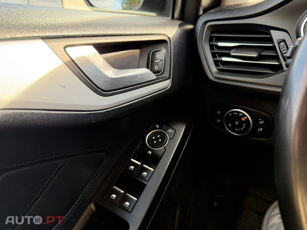 Ford Focus SW 1.5 TDCi EcoBlue Connected Aut.