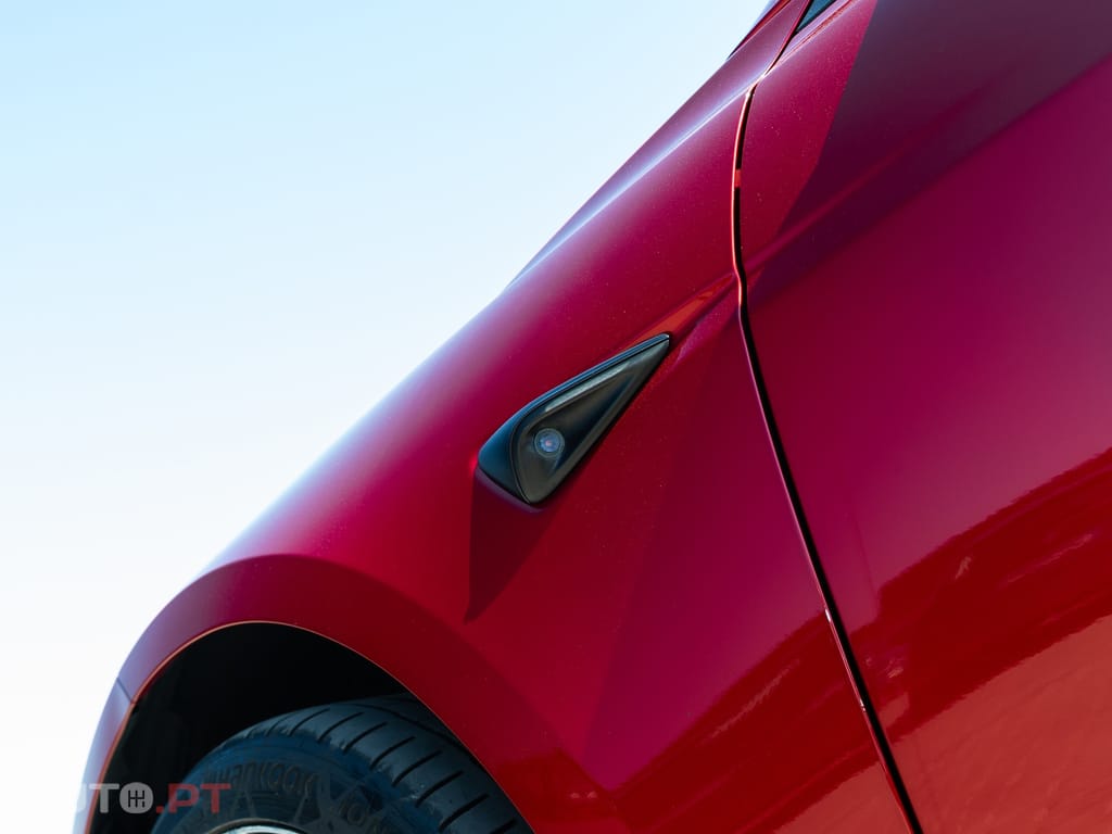 Tesla Model 3 Tração Traseira