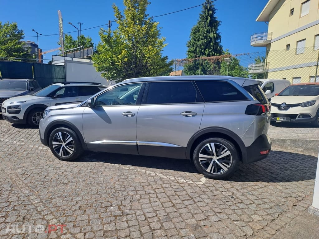 Peugeot 5008 1.5 BlueHDi Allure EAT8