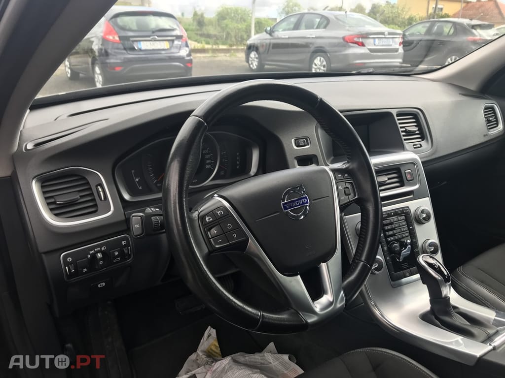 Volvo S60 2.0 D2 Kinetic Geartronic