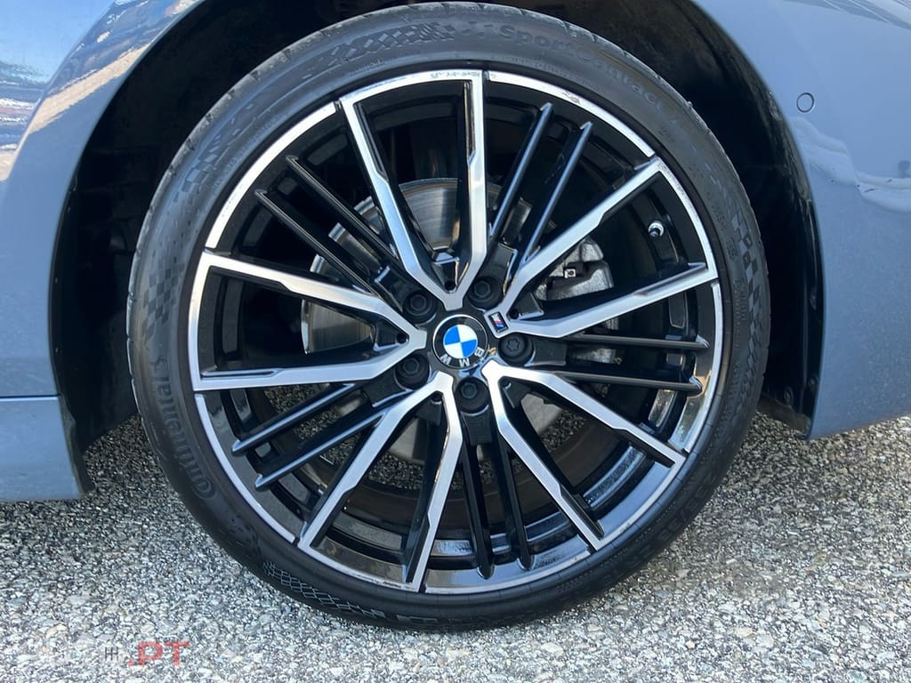 BMW 118 i Pack Desportivo M Auto