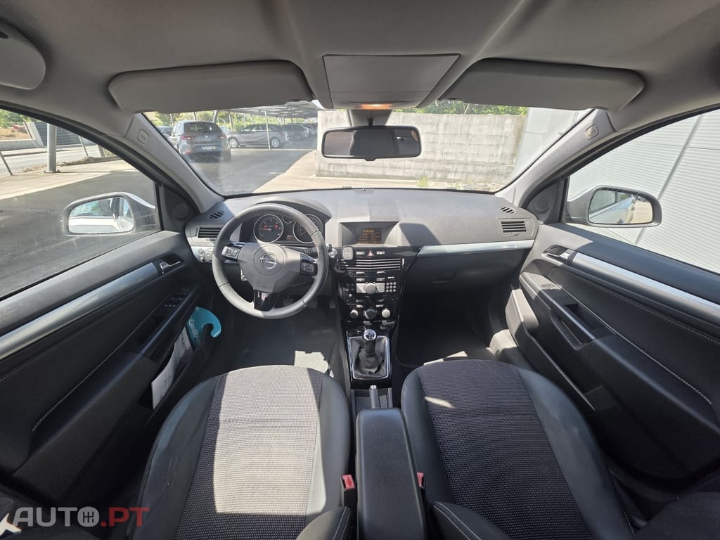 Opel Astra 1.7 CDTi Selection Business