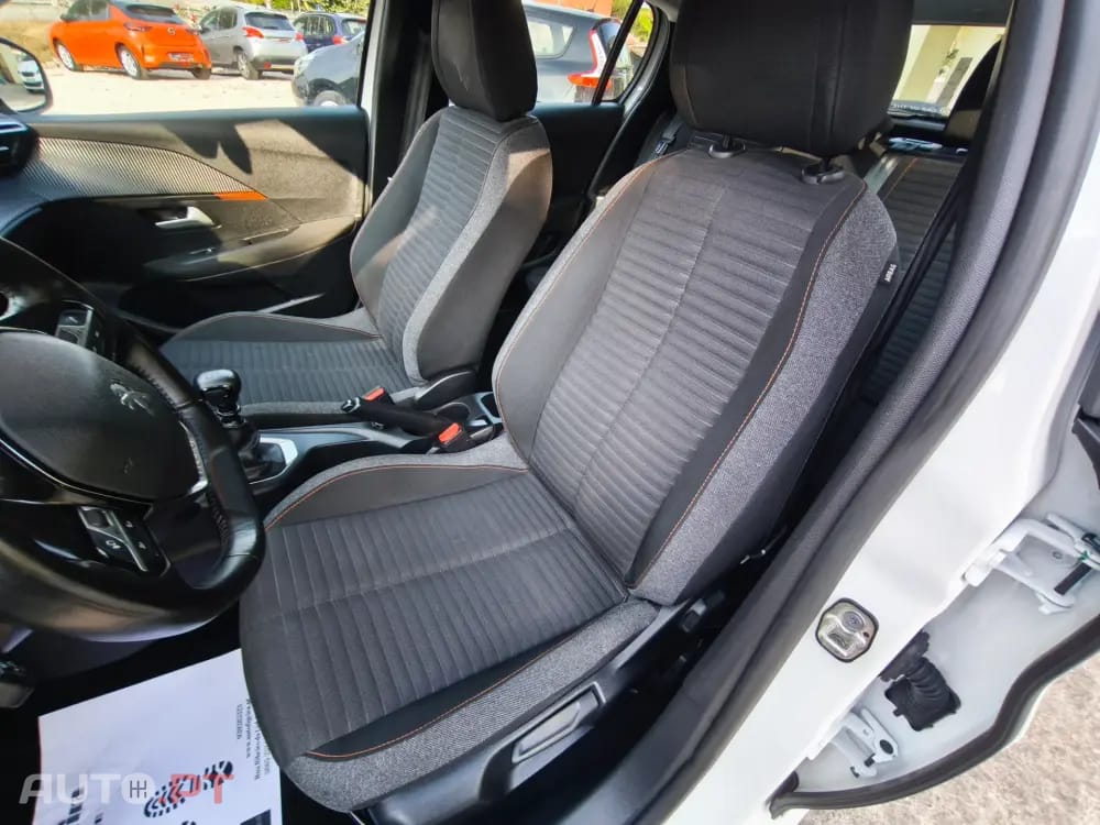 Peugeot 208 1.2 PureTech Active