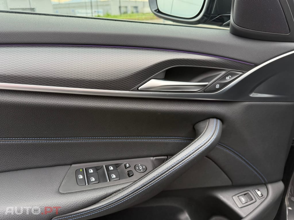 BMW 530 e Pack Desportivo M