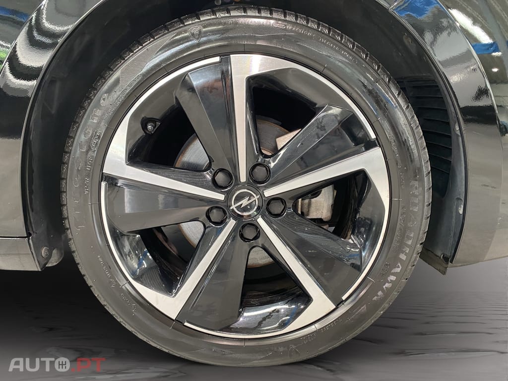 Opel Astra 1.2 T Elegance