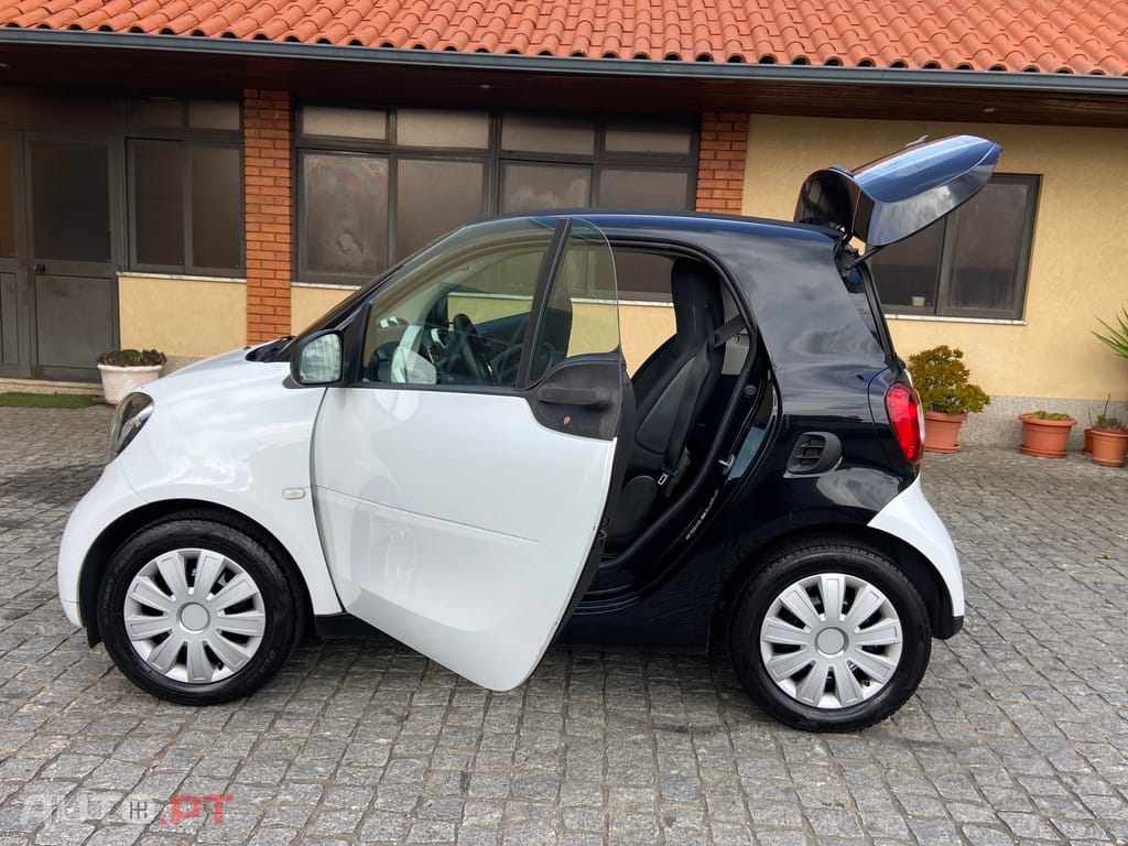Smart ForTwo 1.0i Coupé