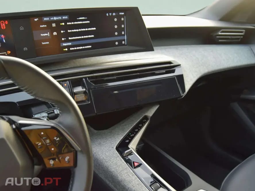 Peugeot 3008 1.2 Hybrid Allure e-DCS6