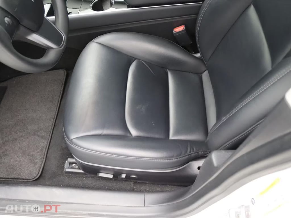 Tesla Model 3 Long-Range AWD I.V.A DEDUTÍVEL 