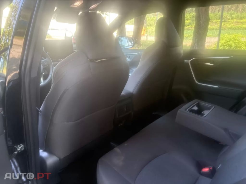 Toyota RAV4 2,5 Teamplayer
