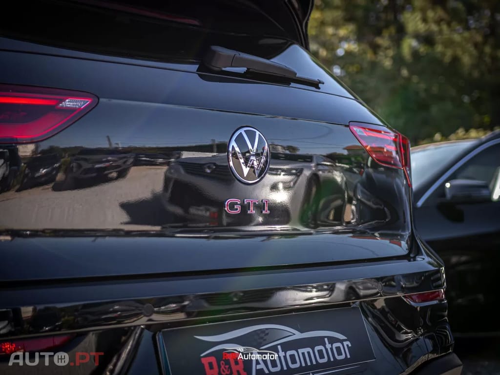 Volkswagen Golf 2.0 TSI GTI DSG Performance