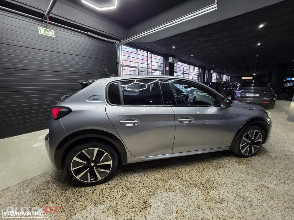 Peugeot E-208 50 kWh GT Line