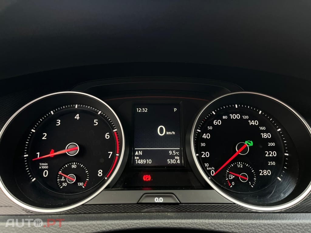 Volkswagen Golf 2.0 TSI GTI DSG