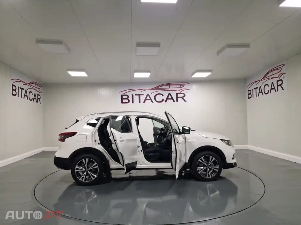 Nissan Qashqai 1.5 dCi N-Connecta