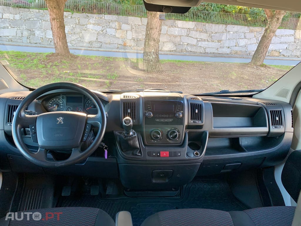 Peugeot Boxer 2.0 BlueHDi 333 L2H2 Pro