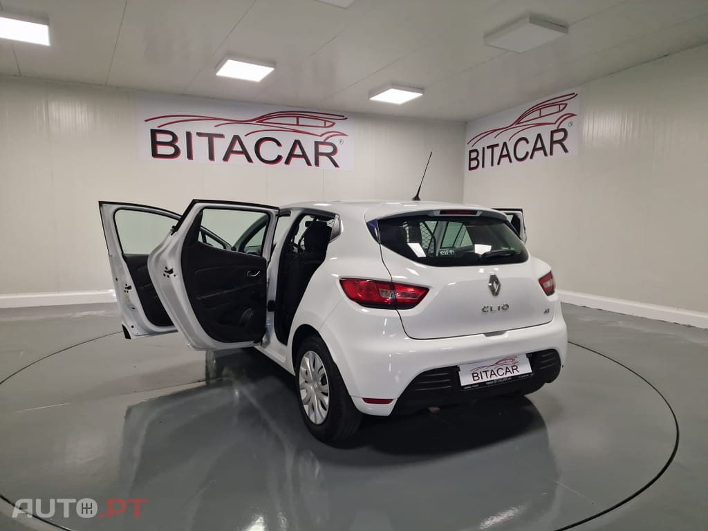 Renault Clio SOCIETE 1.5 DCI ZEN IVA DEDUTÍVEL