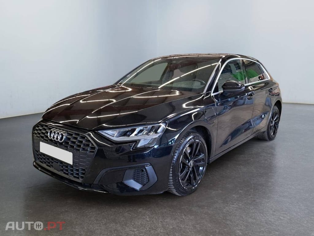 Audi A3 Sportback 40 TFSIe S Tronic Design Luxe