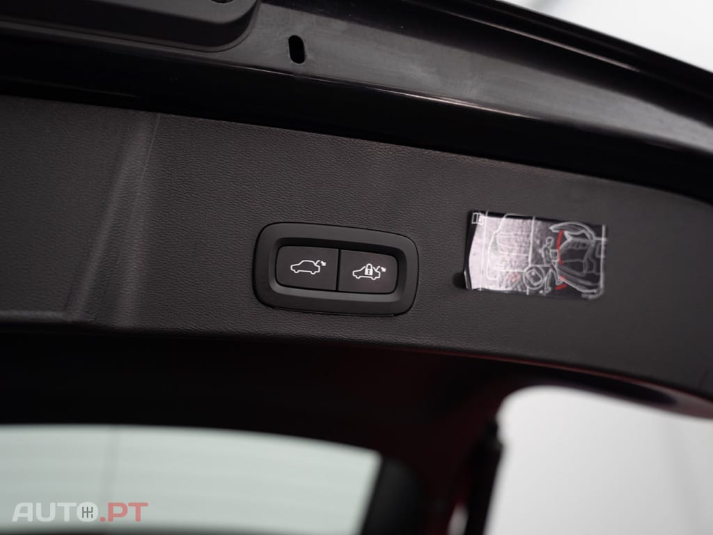 Volvo XC40 1.5 T4 PHEV Inscription Expression