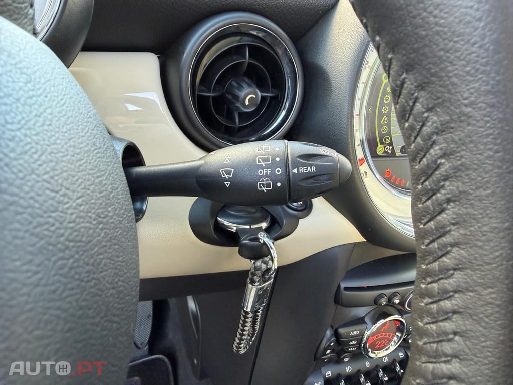 MINI Cooper Cooper D