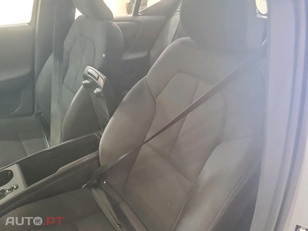 Volvo XC40 2.0 B3 Essential
