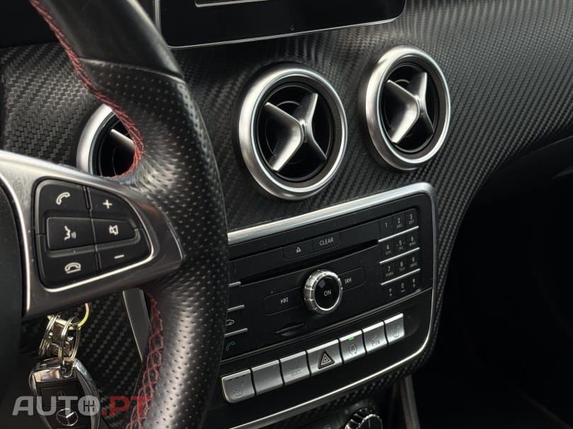 Mercedes-Benz A 180 d AMG Line