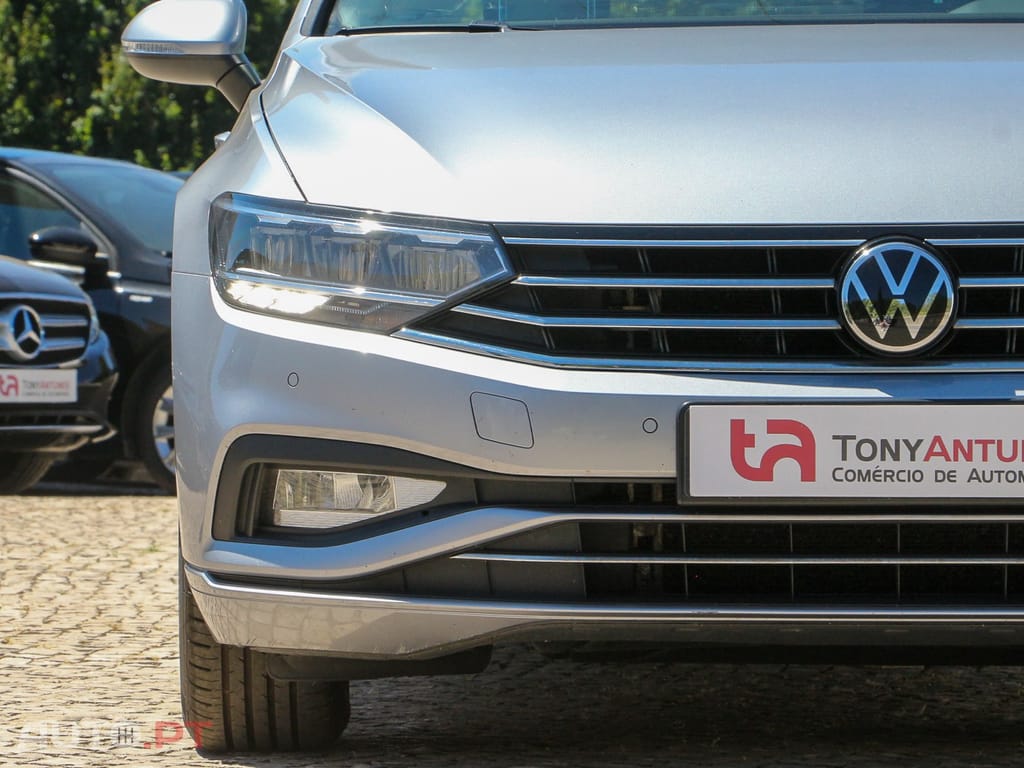 Volkswagen Passat Variant 2.0 TDi Elegance DSG