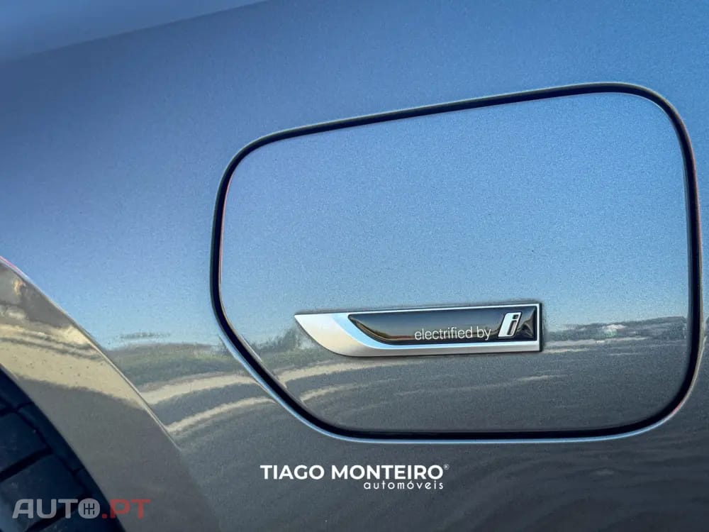 BMW 330 e Pack Desportivo M Auto
