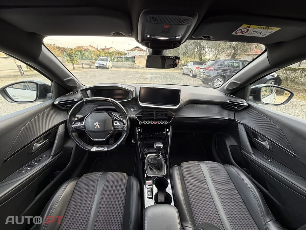 Peugeot 208 1.2 PureTech GT