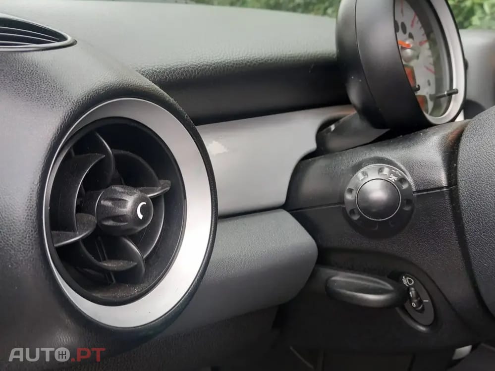MINI Cooper Cooper D