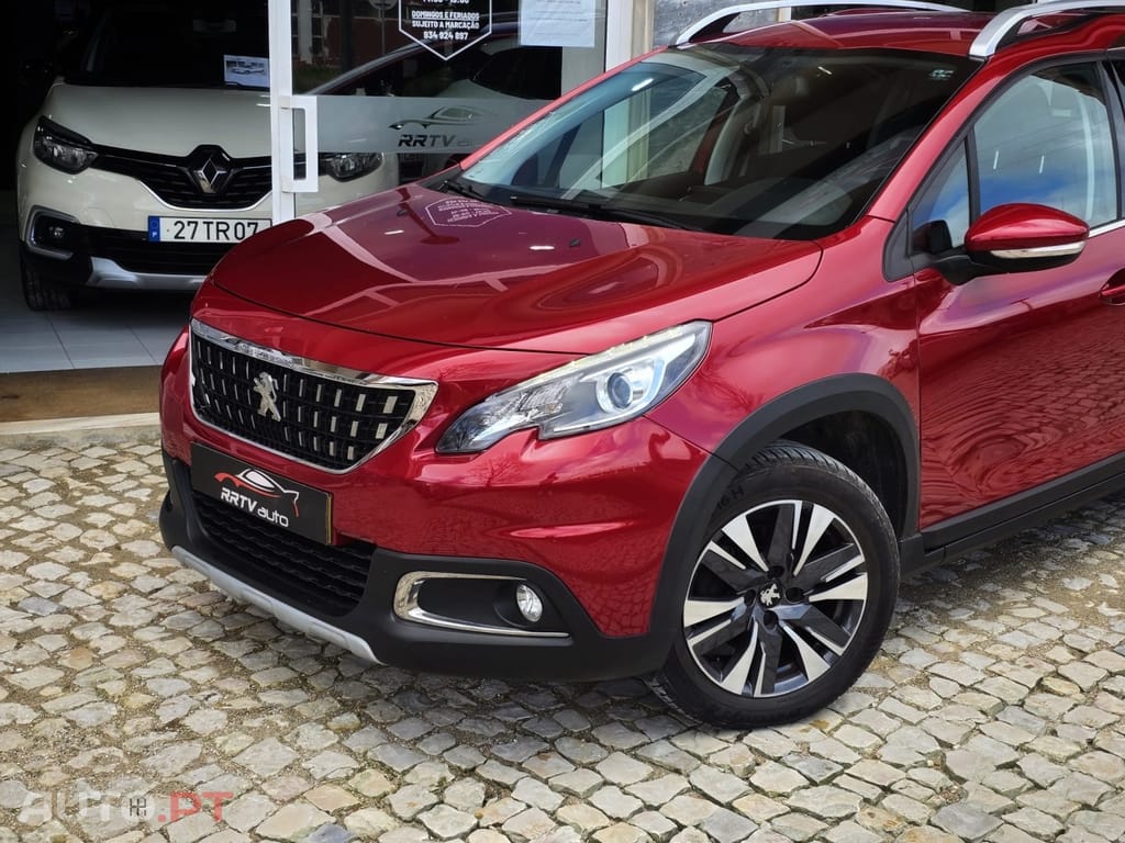Peugeot 2008 1.2 PureTech Allure