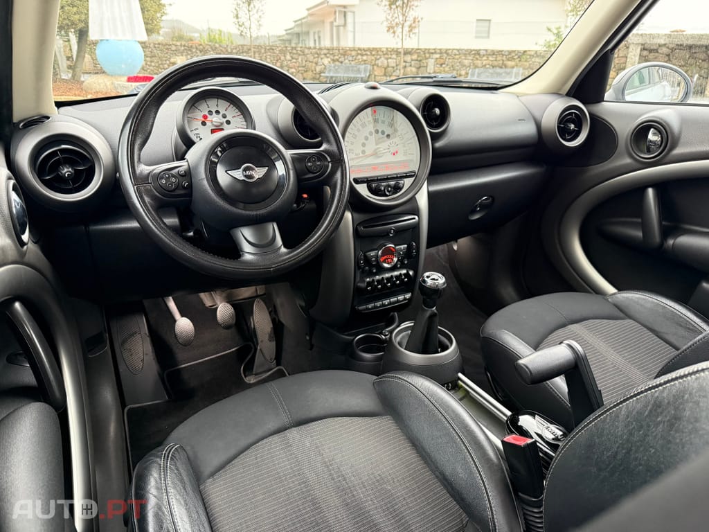 MINI Countryman One D