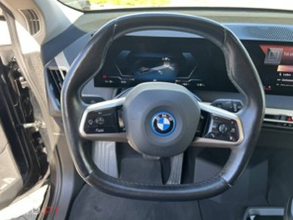 BMW iX xDrive 40