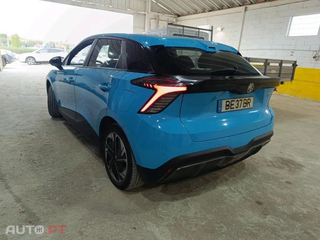 MG MG4 51 kWh Standard