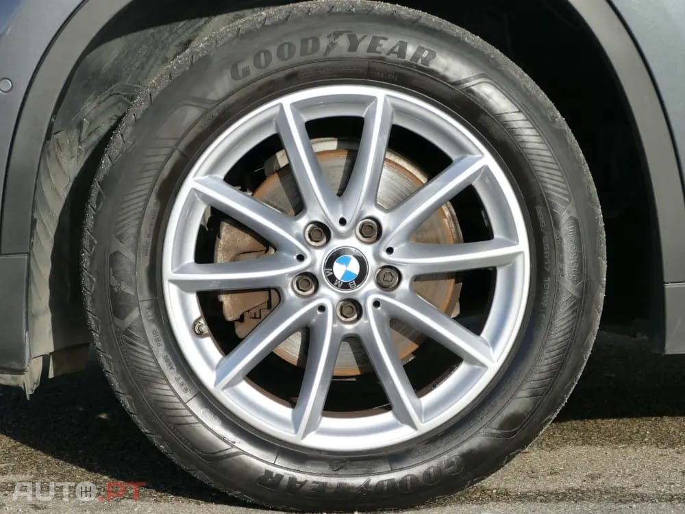 BMW X1 16 d sDrive — fotografia 5