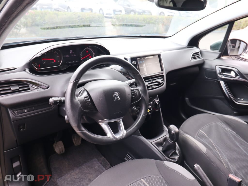 Peugeot 208 1.4 HDi Active