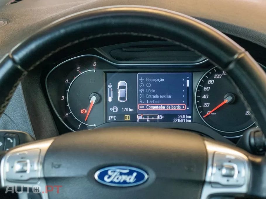 Ford S-Max 2.0 TDCi Titanium 7L 143g