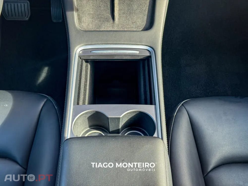 Tesla Model Y Tração Traseira