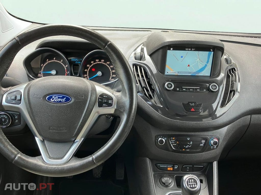 Ford Tourneo 1.0 EcoBoost Titanium