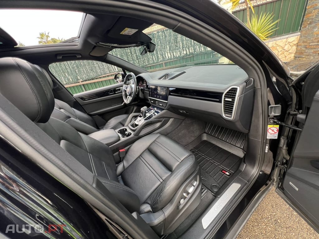 Porsche Cayenne E-Hybrid Platinum Edition