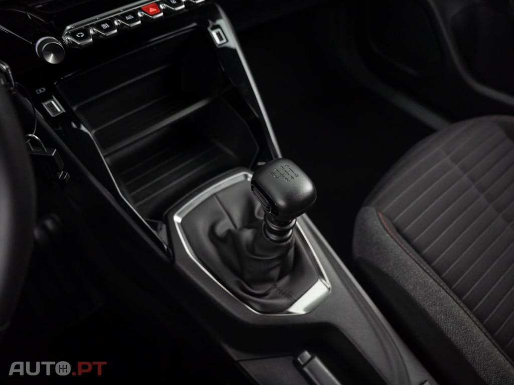 Peugeot 2008 1.2 PureTech Active Pack