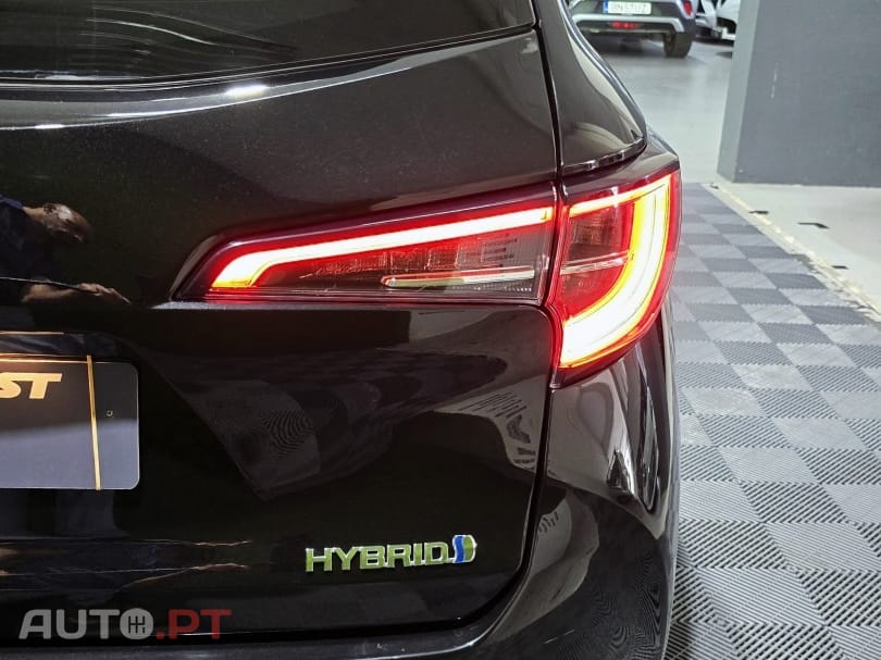 Toyota Corolla 1.8 Hybrid Comfort+P.Sport