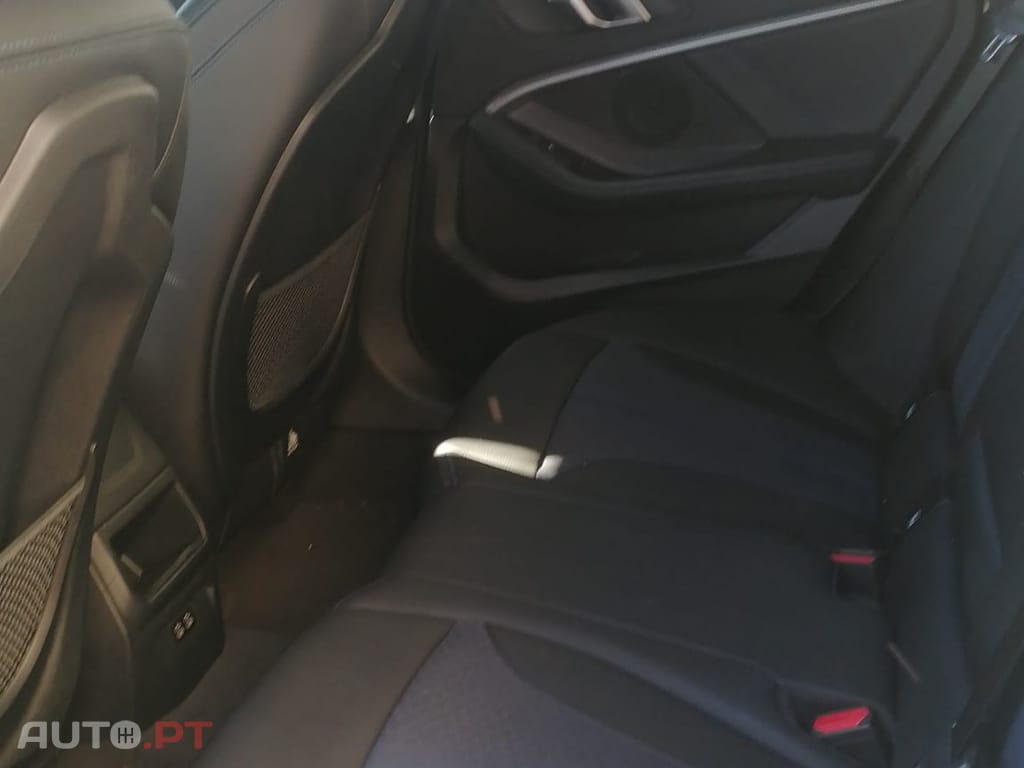 BMW 216 Grand coupe