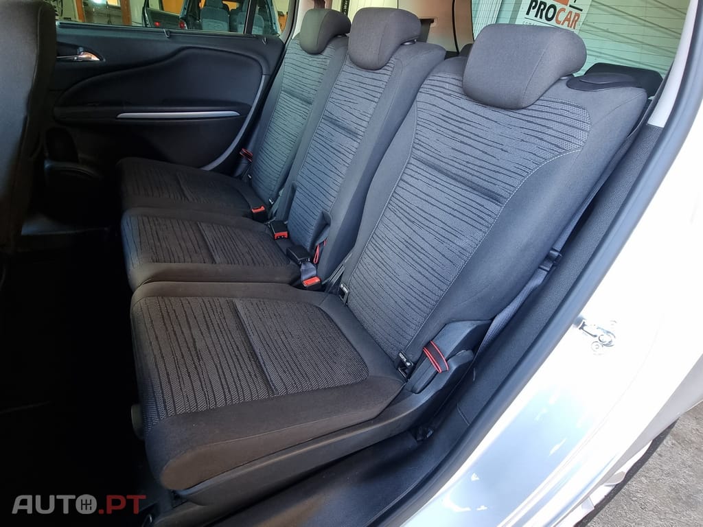 Opel Zafira 1.6 CDTi Executive