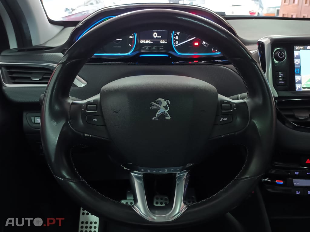 Peugeot 2008 1.2 Puretech Allure