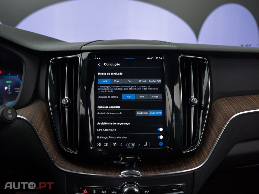 Volvo XC60 2.0 T6 PHEV Plus Dark